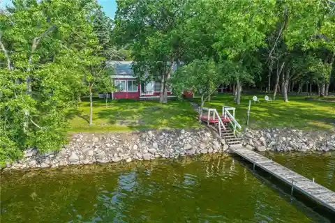 Premier Level Lakefront Property