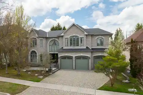 Exquisite Custom Residence in Bowan Estates