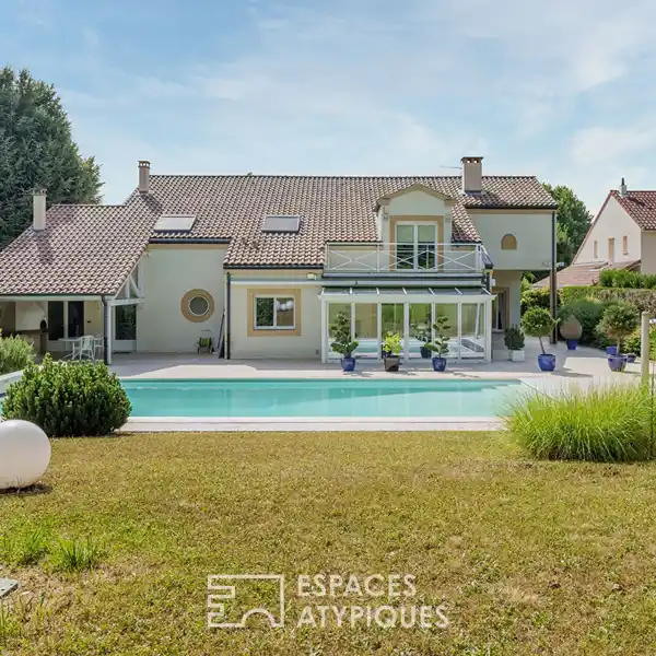 DESIGNER VILLA OFFERING SERENITY AND SPACIOUS LIVING