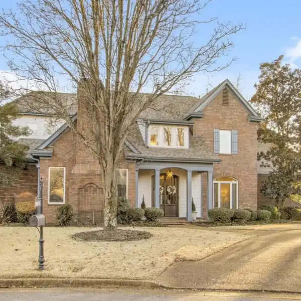 UPDATED LIGHT-FILLED HOME IN THE FAIRWAYS