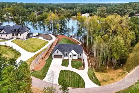 Updated Center Hall Colonial in Prime Morristown