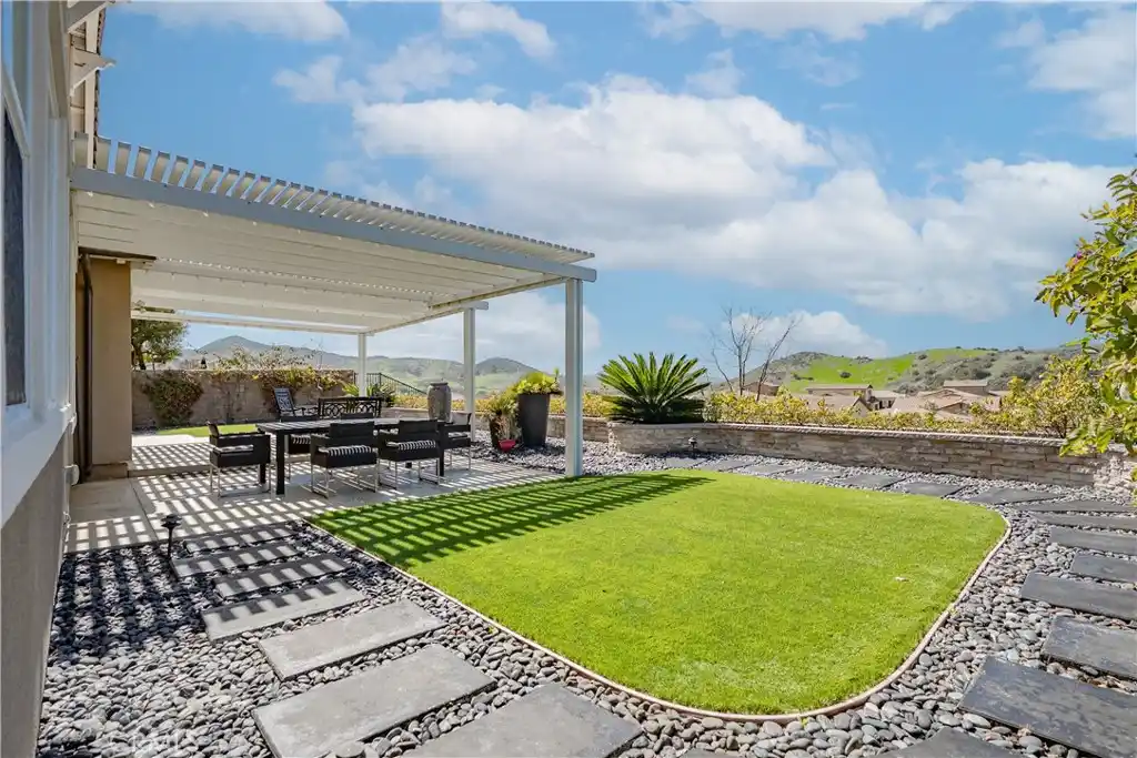 Single-story Cortesa Home