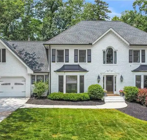FULLY UPDATED HOME IN PRIME SANDY SPRINGS