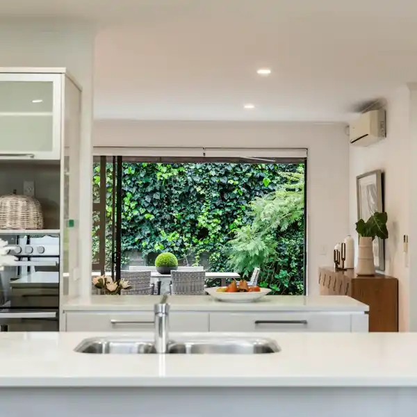 PARKSIDE LIVING WITH BIG BACKYARD AND MOUNTAIN VIEWS