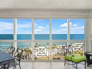 Incredible View Residence in a Unique Building