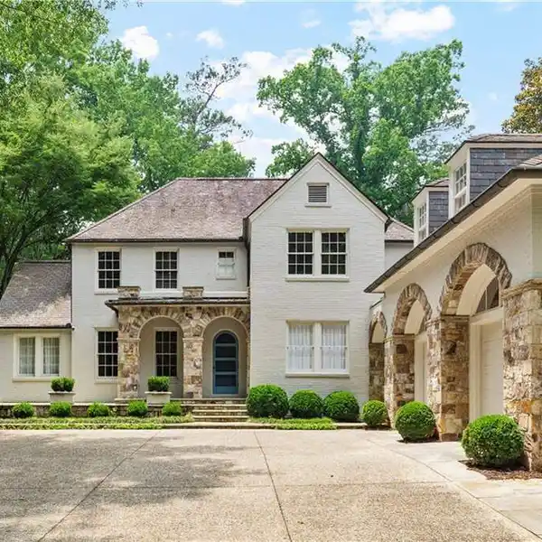 BEAUTIFUL EUROPEAN INSPIRED HOME IN A SOUGHT AFTER BUCKHEAD LOCATION