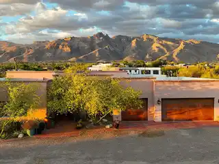 La Quinta Masterpiece with Stunning Catalina Mountain Views