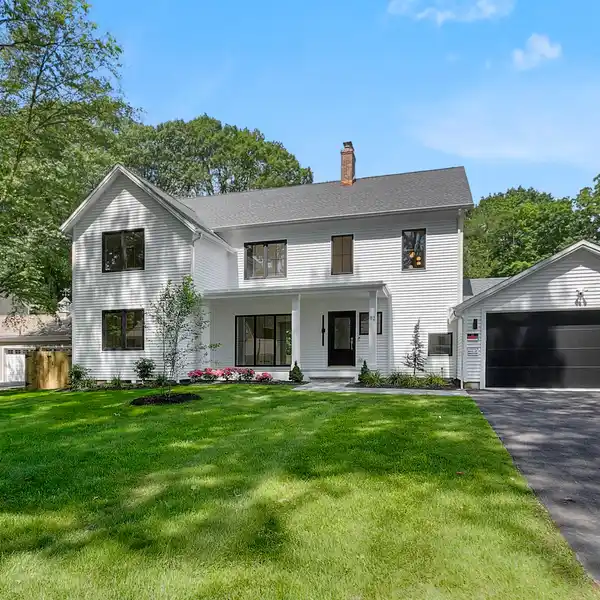 NEW CONSTRUCTION ON A PRIVATE CUL-DE-SAC