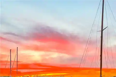 Beautiful End Unit Waterfront Home