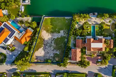 Canal-front Property in Exclusive Vista Del Mar