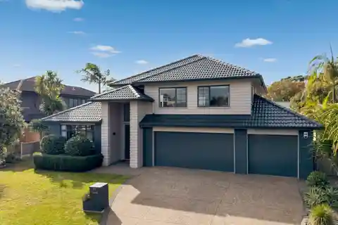 Substantial Family Home in Superb Location