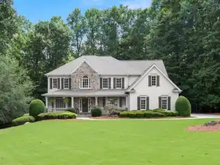 Beautiful Property in Desirable Taylor Glen
