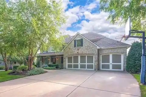 Slice of Paradise in Colton Lakes