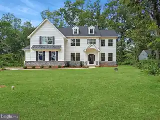 New Construction in an Exclusive Community