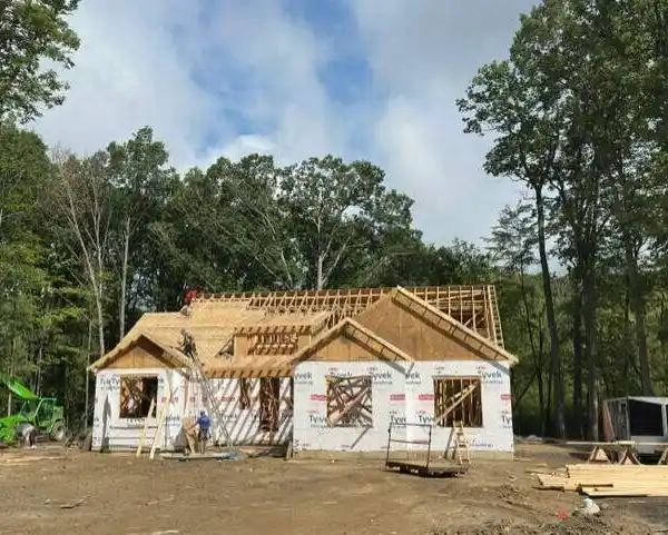 PROPOSED NEW CONSTRUCTION IN LAKESIDE