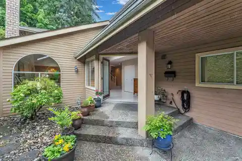 Exceptional Home in a Peaceful Setting