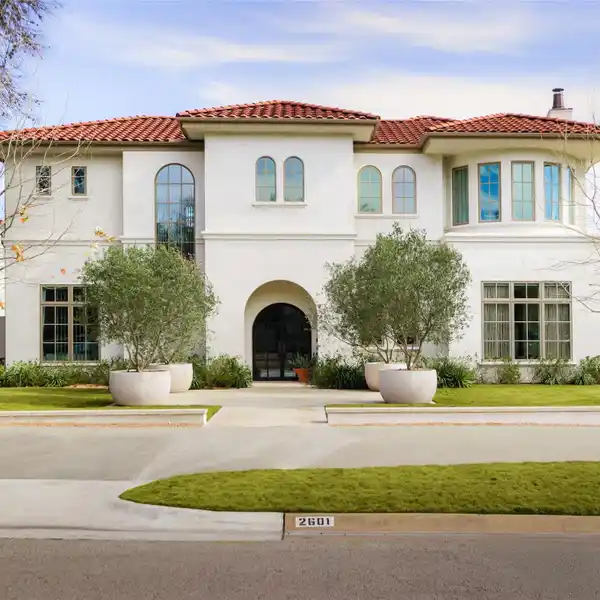 EXCEPTIONAL CORNER ESTATE IN PEMBERTON HEIGHTS