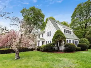 Architectural Gem in Munroe Hill