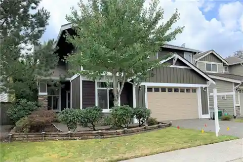High-Quality Home in Maplewood Estate Community