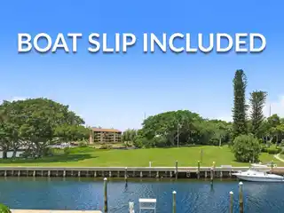 Rare Townhome in Old Port Cove