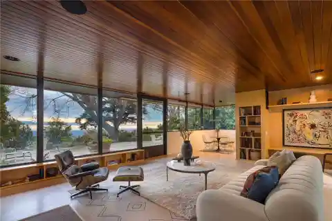 Mid-century Modern Gem