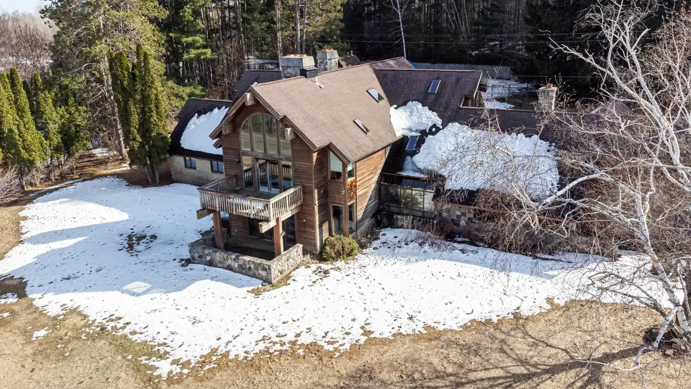 Magnificent Custom-built Estate