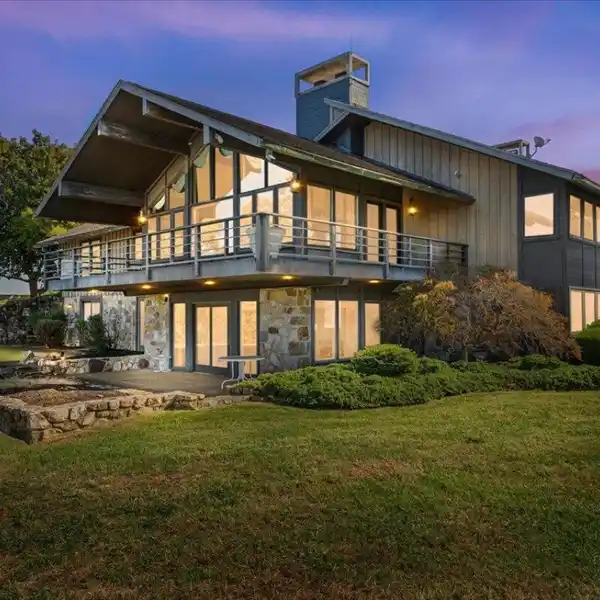 ELEVATED LUXURY ESTATE WITH UNMATCHED LAKE AND MOUNTAIN VIEWS