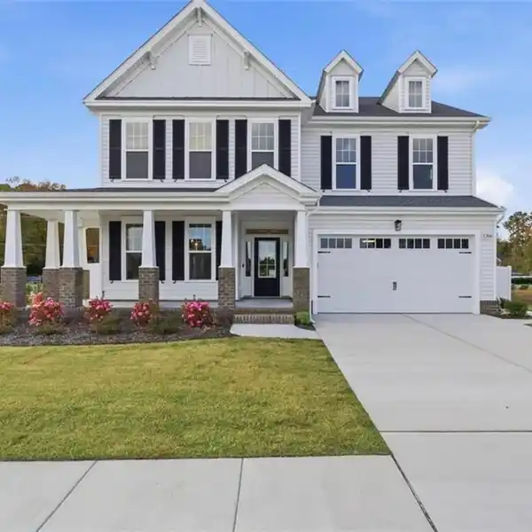 ENTERTAINER’S PARADISE WITH TIMELESS MODERN DESIGN