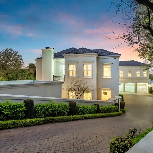 FOUR BEDROOM HOUSE FOR SALE IN ILLOVO