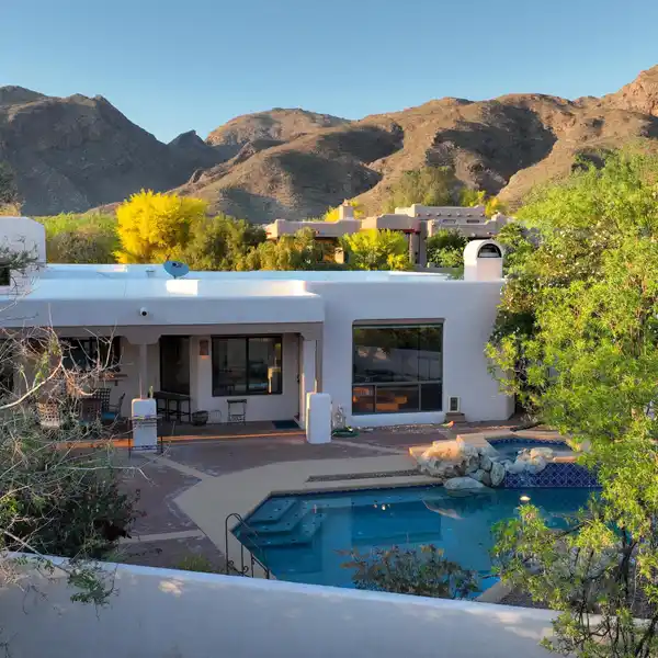 TIMELESS SANTA FE CHARM