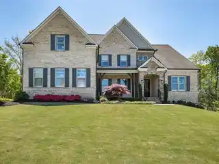 Beautiful Family Home in Ideal Alpharetta Community