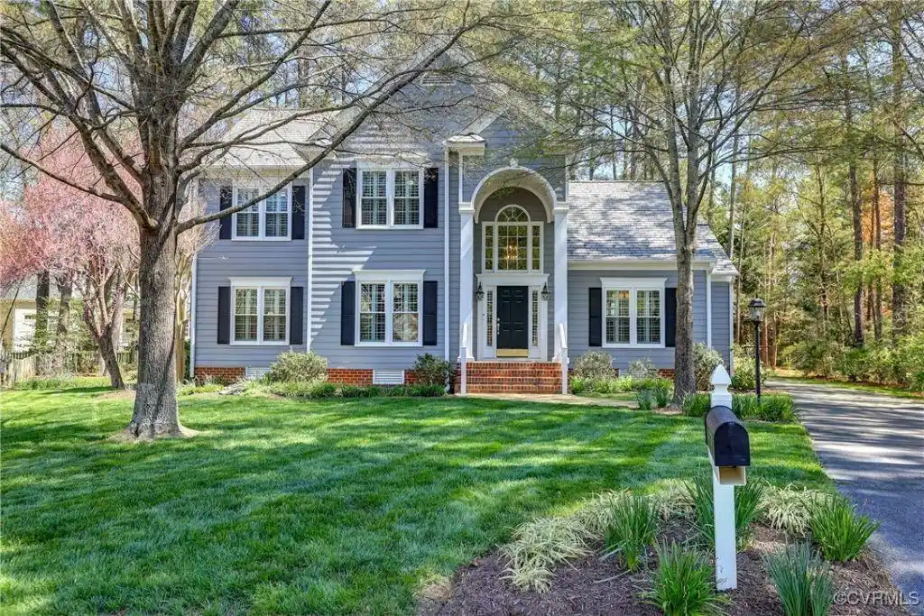 Move-in Ready Gem in Foxhall
