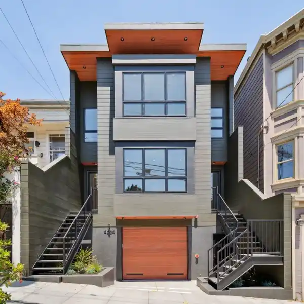 THOUGHTFULLY BUILT NEW CONSTRUCTION