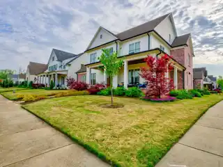 Exquisite Residence in Homewood Place