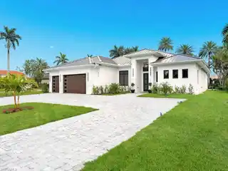Extraordinary Newly Completed Home