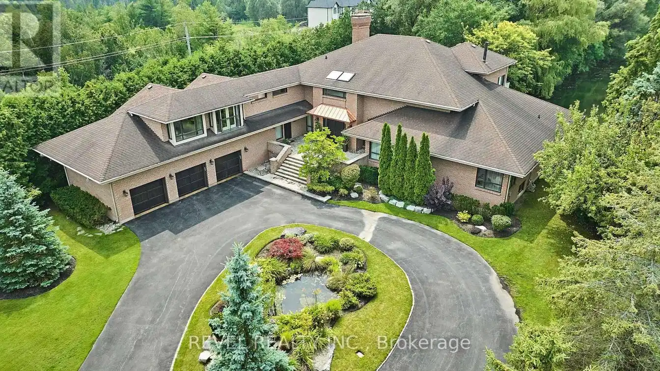 Rare Waterfront Sanctuary