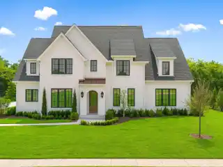 Immaculate New Home in Eastman's Preserve