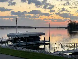 Gorgeous Residence on Beautiful Buckeye Lake