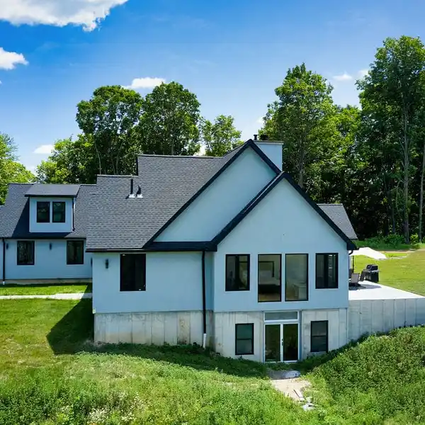 STUNNING RETREAT ON FIVE-PLUS ACRES