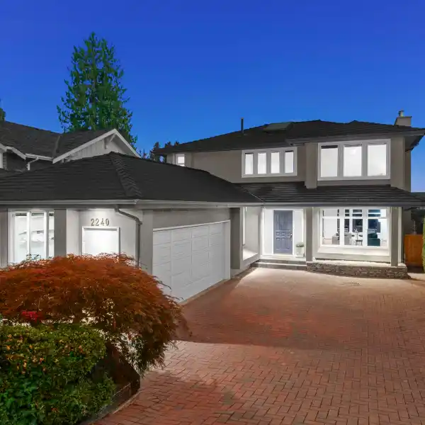 OUTSTANDING FAMILY HOME