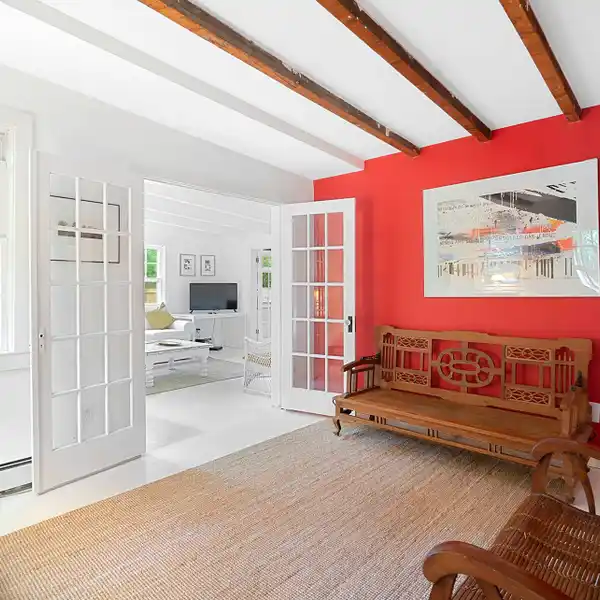 A HOME FOR SUMMER FUN