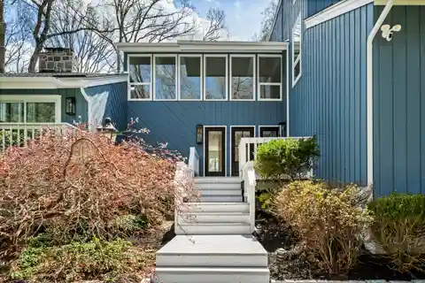 Turnkey Contemporary Retreat