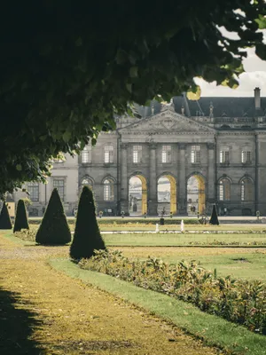Castle & Chateaus