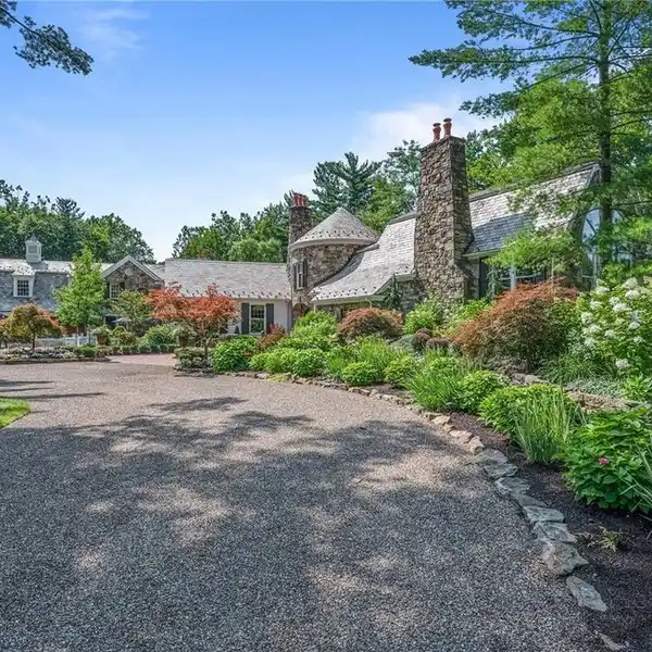 MAGNIFICENT ENGLISH COUNTRY ESTATE