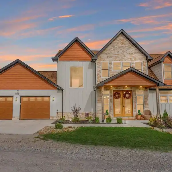 UNPARALLELED ELEGANCE AND COMFORT