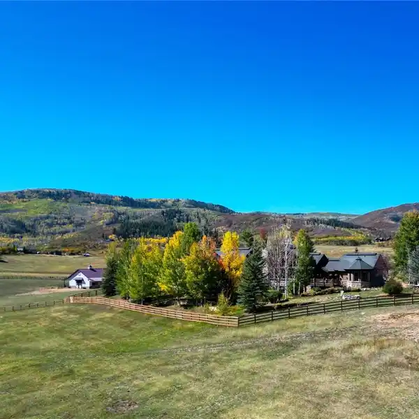 DREAM RETREAT JUST OUTSIDE STEAMBOAT SPRINGS