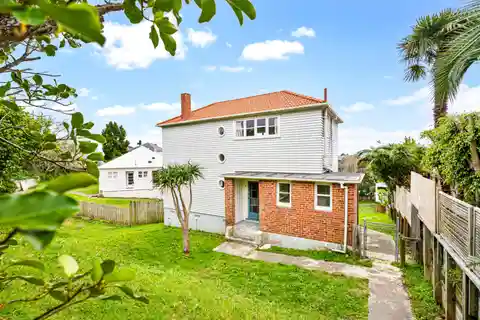 Premium Location Along the Orakei Ridgeline