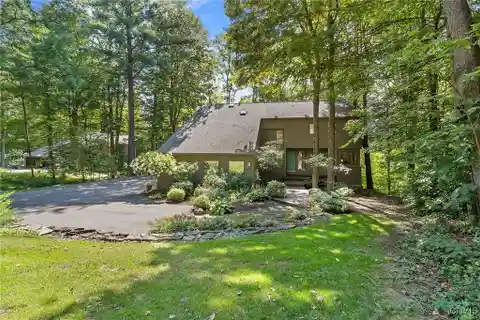 Custom Contemporary on Snooks Pond