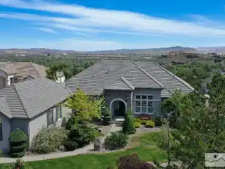 Exquisite Home with Sweeping Panoramic Views