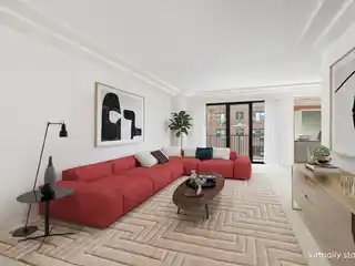 Spacious Renovated Corner 5 Room Apartment
